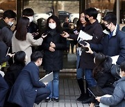 ‘구조 동물 안락사’ 박소연 전 케어 대표 항소심서 감형