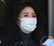 ‘구조동물 안락사’ 케어 전 대표 2심서 징역형 집행유예 감형