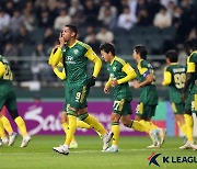 '티아고 헤더 결승골' 전북, 슬랑오르에 1-0 승리...ACLT H조 1위 탈환 [오!쎈 전주]