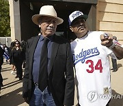 Fernando Valenzuela Funeral