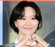 이유영 ‘사랑스러운 손하트’ [MK포토]