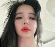 박봄, 반쪽 얼굴에 팬들 ‘깜짝’... 다이어트로 리즈 시절 미모 완벽 복귀!