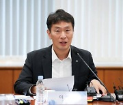 이복현, 트럼프 테마주·비트코인 지목 "시장 감시, 리스크 관리에 만전"