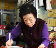 [향토밥상] 씹을수록 고소하고 쫄깃한 식감…“수구레국밥, 맛 개않네요~”