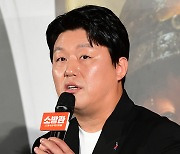 [포토] ‘소방관’ 김민재, 최고의 팀워크로