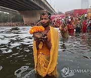 INDIA CHHATH PUJA FESTIVAL