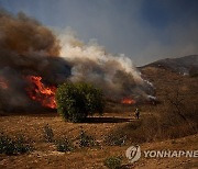 USA CALIFORNIA MOUNTAIN FIRE