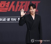 '열혈사제2'의 주인공 김남길