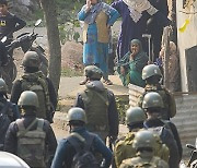 India Kashmir Gunfight