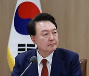 尹 대통령 지지율 22.3% 또 최저…`대국민담화` 효과 없었나