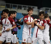 양박' 떠나고 '쌍용'만 남았다...'은퇴' 박주영 향한 기성용의 응원, "韓 축구 위해 더 많은 걸 해줬으면! 너무 고마운 선배" [MD상암인터뷰]