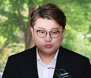 구속 연장 된 김호중, 선고 앞두고 세번째 반성문 제출