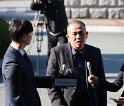 검찰, 명태균 '정치자금법 위반' 혐의 구속영장 곧 청구할 듯