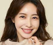 왕지혜, 스토리제이컴퍼니와 동행 이어간다…재계약 체결[공식]