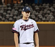 김서현, '타이베이돔 마운드 점검'