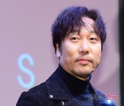 "은퇴 공연 하지 않을 것"… 이문세 '정규 17집', 40년 아티스트의 자부심 (종합)