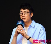 '슈팅스타' 조PD, 박지성 몸값 부담 없었다…"방송 단가 맞춰, 대다수 불만 NO"