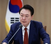 尹 "북러, 군사적 모험 중단 않으면 동맹국과 실효적 상응조치"