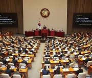 [속보] 김건희 특검법 수정안, 야당 주도 본회의 통과…국민의힘 표결 불참