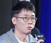 [TD포토] 질문에 답하는 '슈팅스타' 조효진 PD