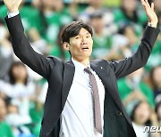 '판정 항의' DB 김주성 감독·권순철 단장, KBL 재정위 회부