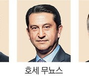 현대차 첫 외국인CEO ‘파격’… ‘트럼프·캐즘 허들’ 돌파 특명