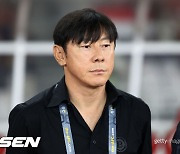 귀화 축구의 종말? 신태용의 인니, 일본에 0-4 완패... 5G 무승 굴욕