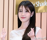 아이유, '병원비 구걸' 누리꾼 돕다 뒤통수…SNS 멀리한 속사정 (프리한 닥터)