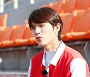 아이돌 축구 1등 남우현... 재교체 사태에 '내가 왜 교체됐는지 알고싶다' 의문 (뭉쳐야 찬다)