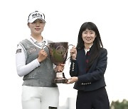 [mhn포토] 김민선, 위믹스 챔피언십 2024 첫 우승