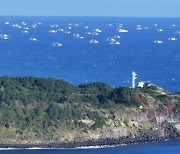 中어선 500척 떼로 몰려들었다…제주 앞바다에 무슨 일