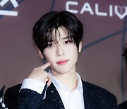 [T포토] NCT 위시 시온 '누나 마음 속에 코~옥'