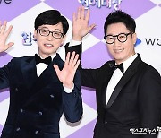 지석진, '올해 최고 예능인' 유재석 질투 "이건 뉴스도 아니다" (런닝맨)