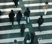 "직장인 24%, '법적 의무' 임금명세서 못 받아"