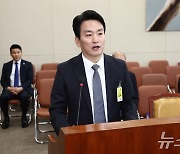 인사청문회서 인사말 하는 박장범 후보자