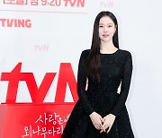 [ET포토] 김예원, '검스로 시선잡는 각선미'