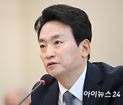 [포토]질의에 답변하는 박장범 KBS 사장 후보자