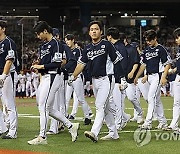 '참담하다!' 경우의 수 따지는 한국야구, 국내리그 1천만 관중? 국제 대회선 '동네북'....세대교체는 나이로만 하는 게 아냐