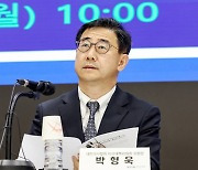 "어떻게든 대화" 정부, "강경투쟁" 의사들…원점 표류하는 '의료개혁'