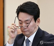 안경 쓰는 박장범 한국방송공사 사장후보자