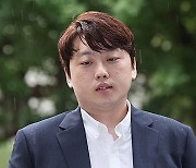 전공의 대표 “내년 의대 신입생도 휴학할 것…모집 정지가 최선”