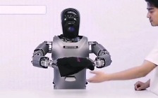 [취재앤팩트] 미국이 AI 로봇 내놓자 중국도...사이버 영토 확보전