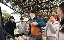 [#나눔동행] 보육원서 '바비큐 굽는 군인아저씨' 7전단 우만석 상사