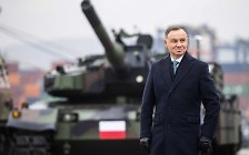 “폴란드는 핵무기를 보유할 준비가 돼 있다” 두다 대통령