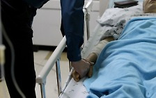 톱으로 피습당한 광주 경찰관…당시 바디캠 영상 없는 이유는?[취재메타]