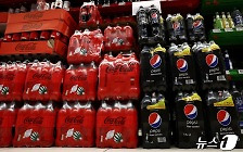 코카콜라·펩시 등 4개 기업, 플라스틱 쓰레기 가장 많이 배출해[통신One]