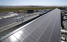 캘리포니아 지붕 가득한 태양광 발전…남아도는 전기가 ‘고민’ [원호연의 PIP]