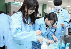 '개구리 해부' 못 한다...동물실습금지 공포 이미지