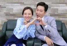 이혼하고 싶은데 "어쩔 수 없이 우정 때문에 같이 살고 있다는" 유명 배우 부부 이미지