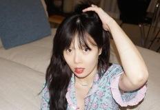현아의 핑크 플로럴 파자마룩, 러블리 무드 끝판왕 이미지